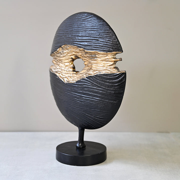 black and gold round tabletop accent