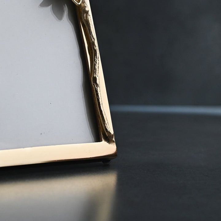 golden photo frame with flower set