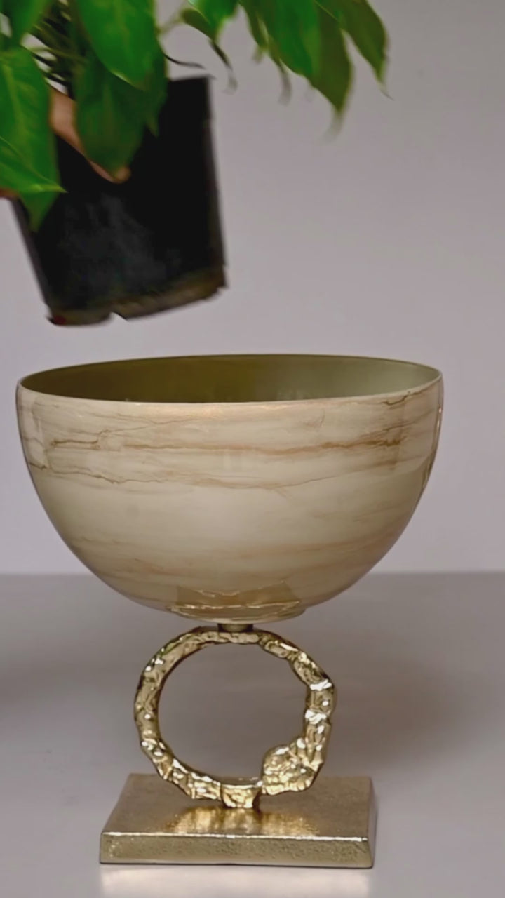 Golden Glass Bowl Centrepiece