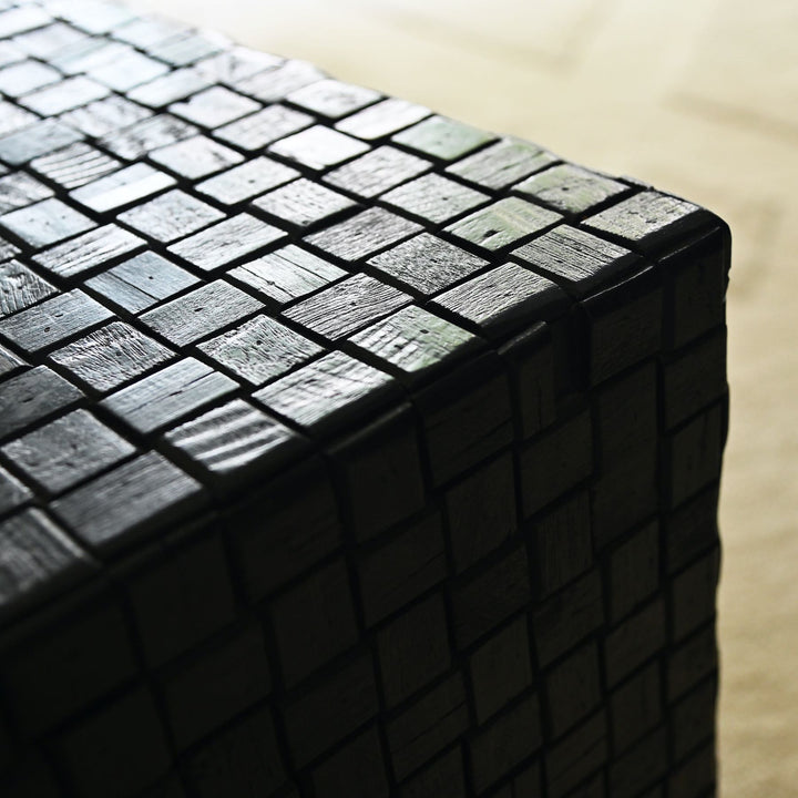 Mosaic patterned table top 