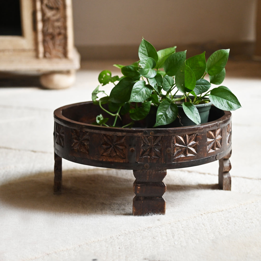 Chakki Planter Stand