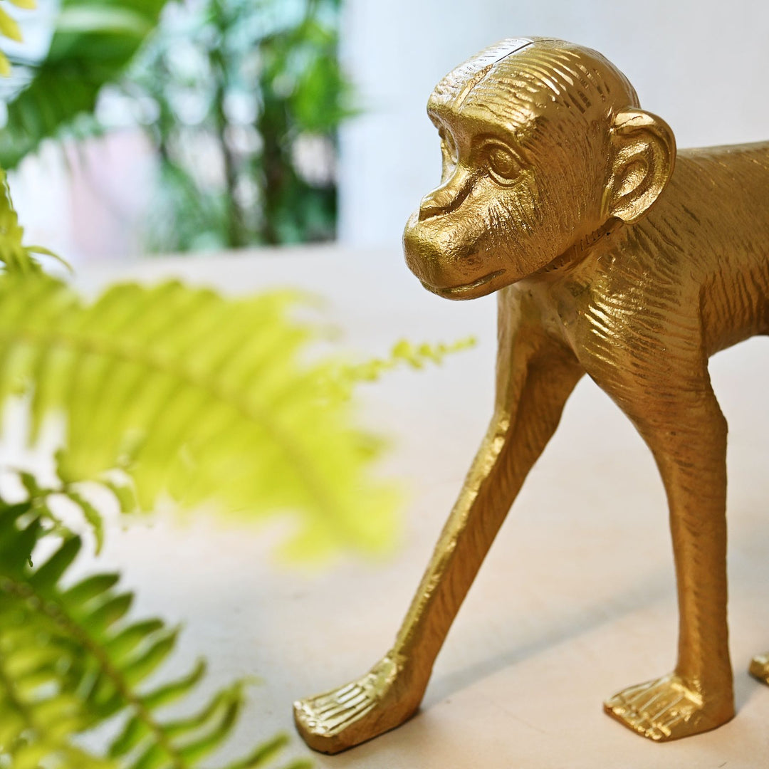 gold monkey showpiece