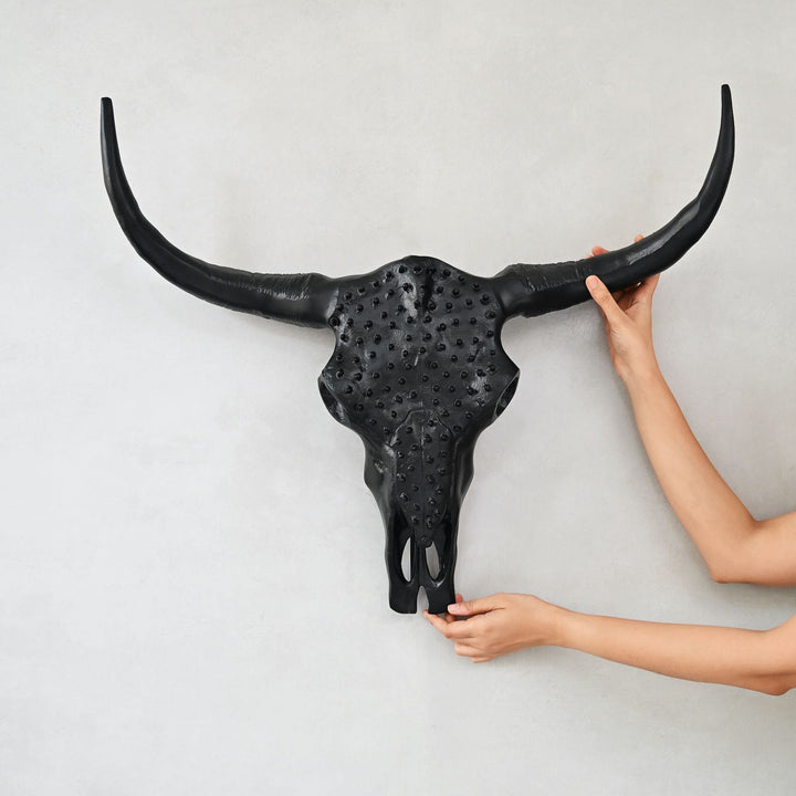 black long horn steer wall decor