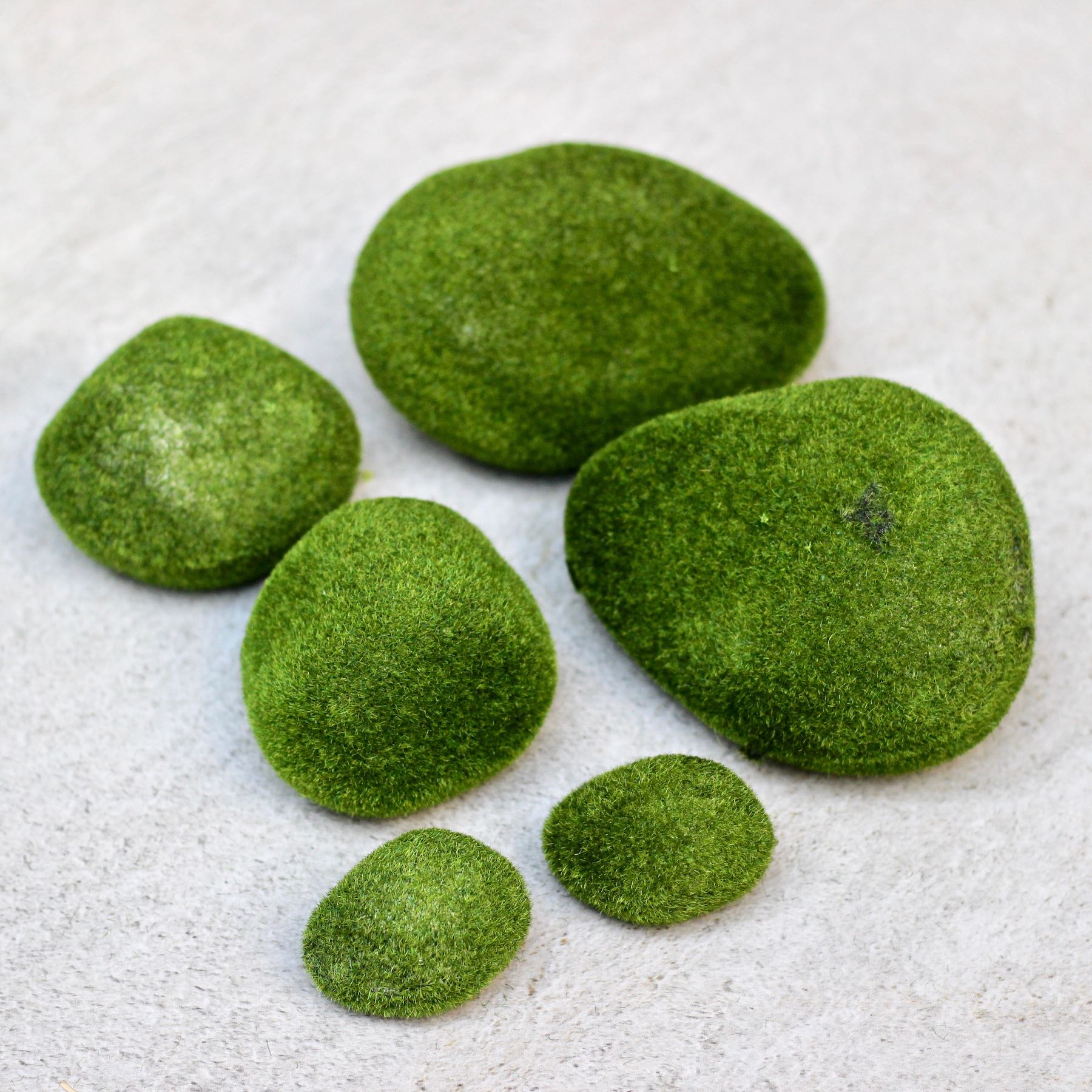 Mora Rocks Artificial Moss Rocks – Mora Taara