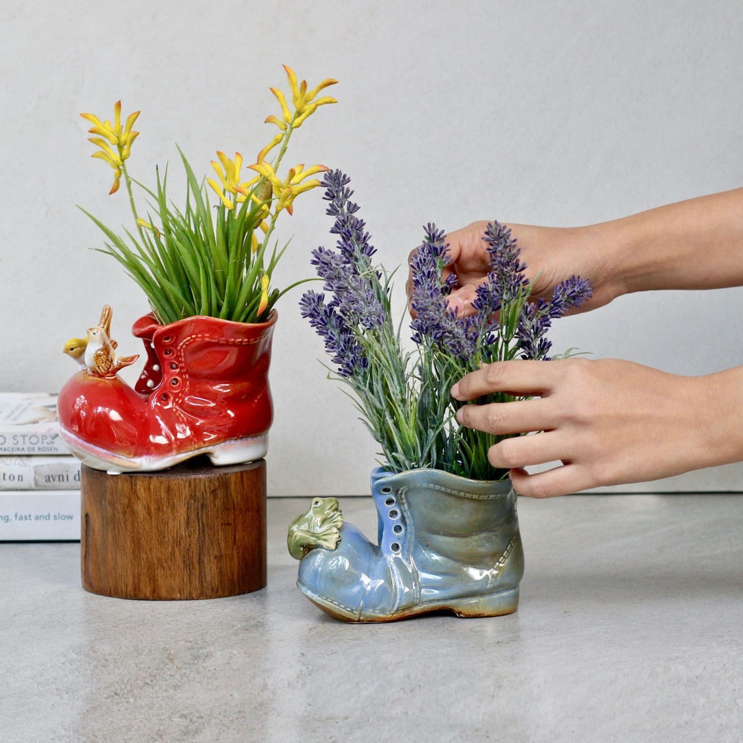 ceramic shoe showpiece