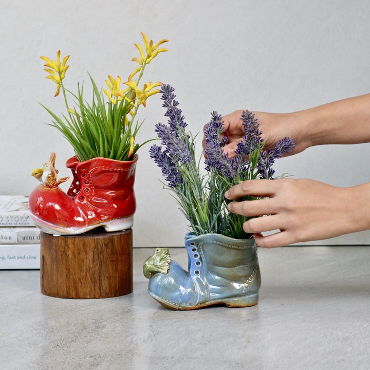 ceramic shoe showpiece